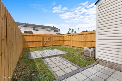 Tiny photo for 211 Myrtlewood Court, Jacksonville, NC 28546 (MLS # 100589890)