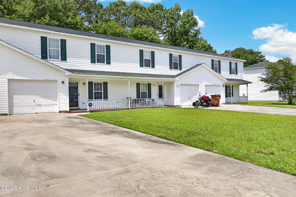 Photo of 212 Winners Circle S, Jacksonville, NC 28546 (MLS # 100578014)