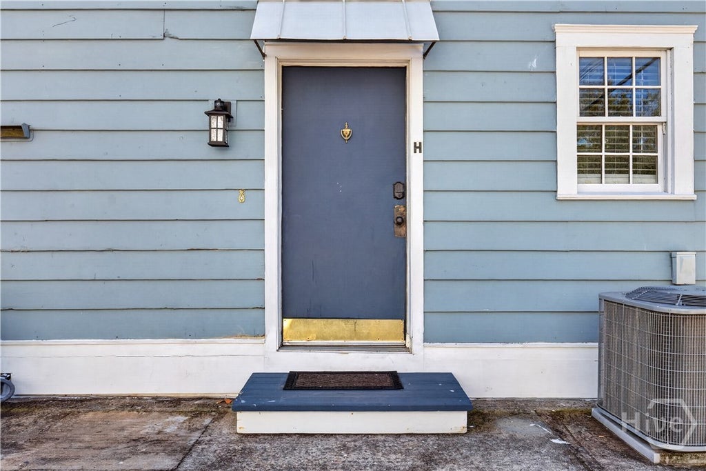 Photo of 501 E Charlton Street #H, Savannah, GA 31401 (MLS # SA367129)