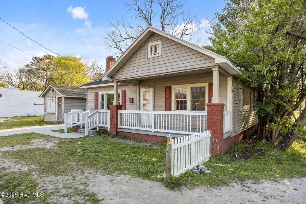 Photo of 1705 S Pitt Street, Greenville, NC 27834 (MLS # 100563309)