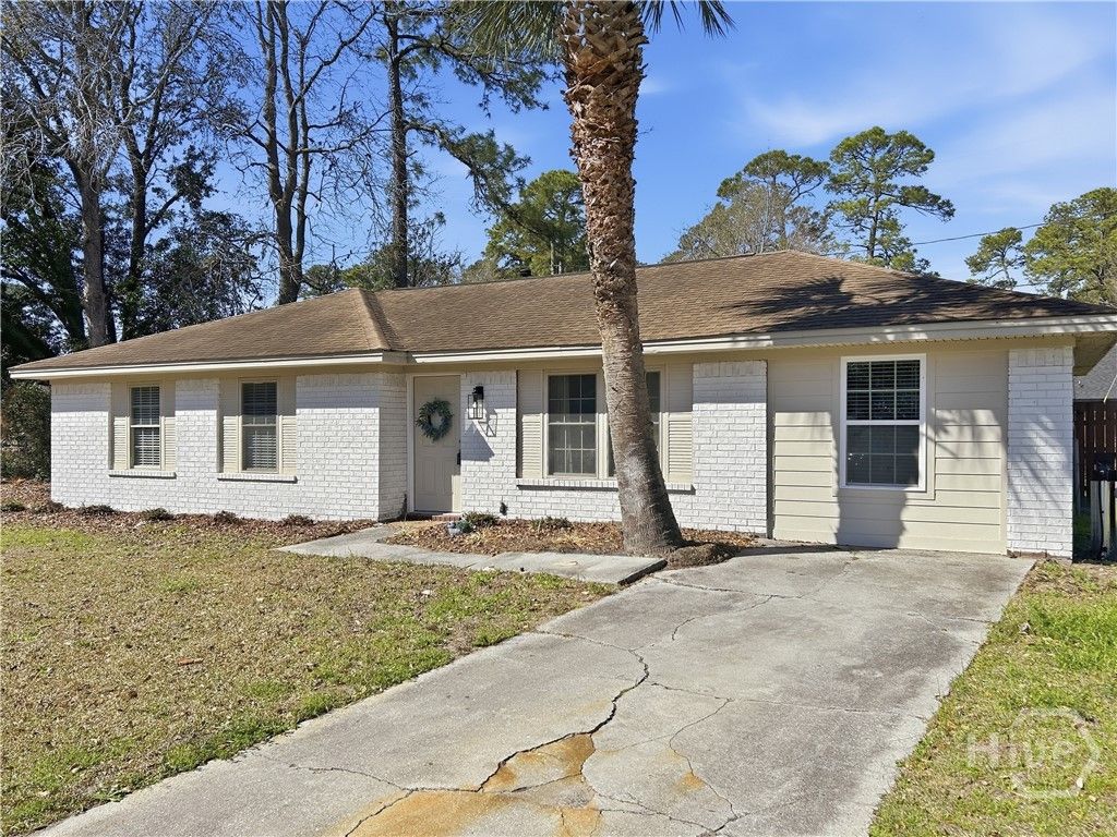 Photo of 4 Cross Bow Court, Savannah, GA 31406 (MLS # SA349764)