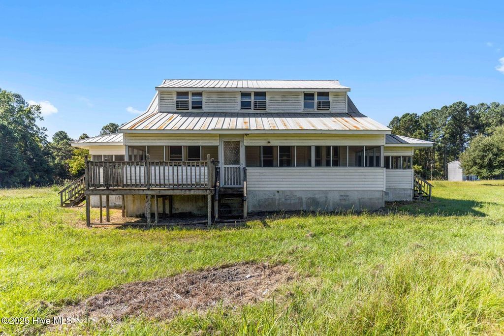 Photo of 14419 Nc Highway 41 E, Harrells, NC 28444 (MLS # 100533640)