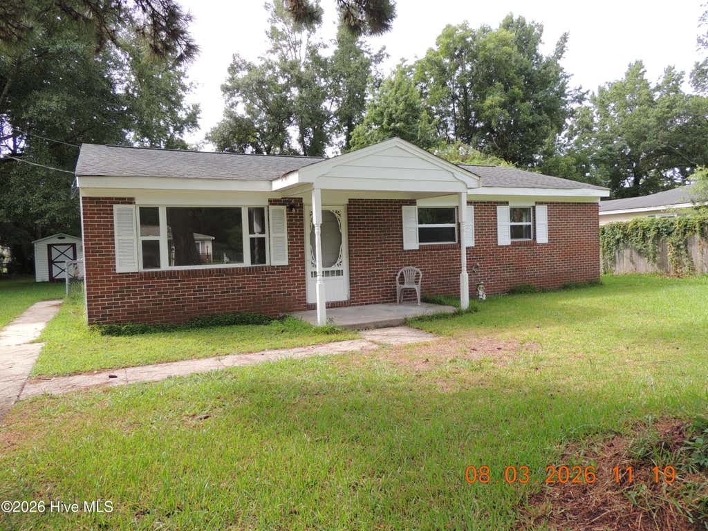 Photo of 109 Ramsey Drive, Jacksonville, NC 28540 (MLS # 100594025)