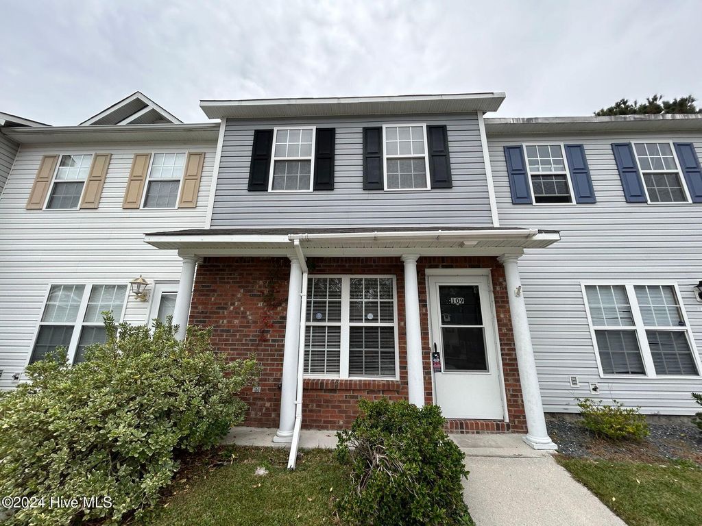 Photo of 109 Spring Meadow Circle, Jacksonville, NC 28546 (MLS # 100572441)