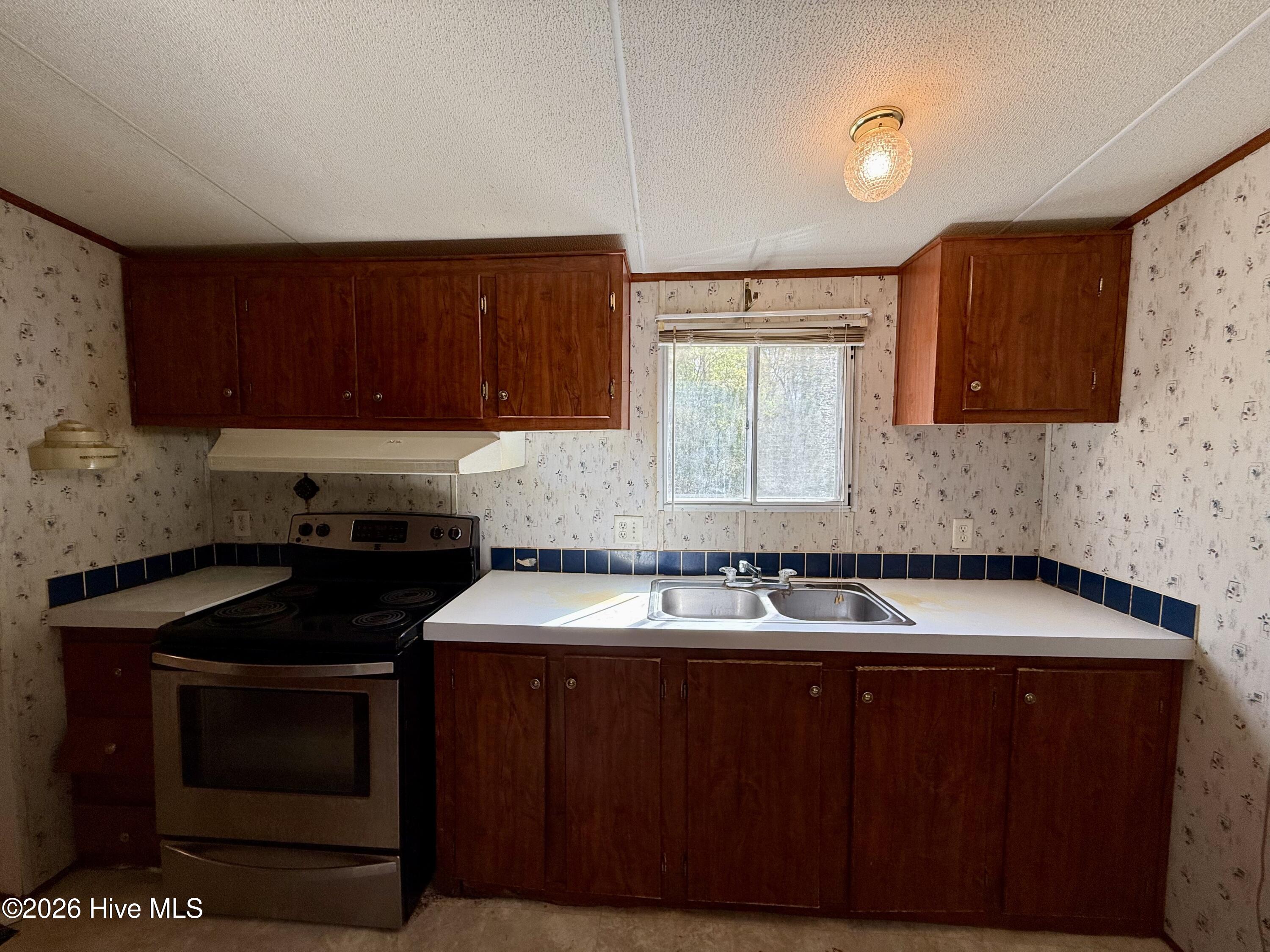 2430 Hines Farm Road