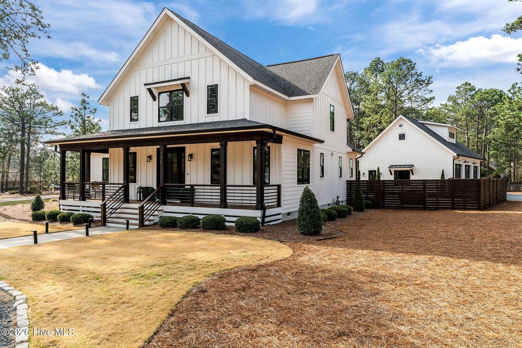 Photo of 175 Longleaf Road, Southern Pines, NC 28387 (MLS # 100559782)