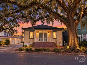 333 E Broad Street Savannah GA 31401