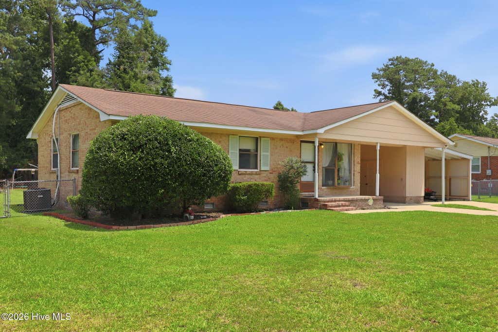 Photo of 11 Oxford Drive, Jacksonville, NC 28546 (MLS # 100591630)