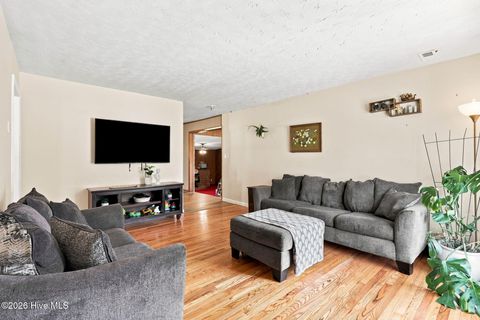 Tiny photo for 11 Oxford Drive, Jacksonville, NC 28546 (MLS # 100591630)