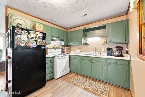 Tiny photo for 11 Oxford Drive, Jacksonville, NC 28546 (MLS # 100591630)