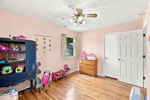 Tiny photo for 11 Oxford Drive, Jacksonville, NC 28546 (MLS # 100591630)