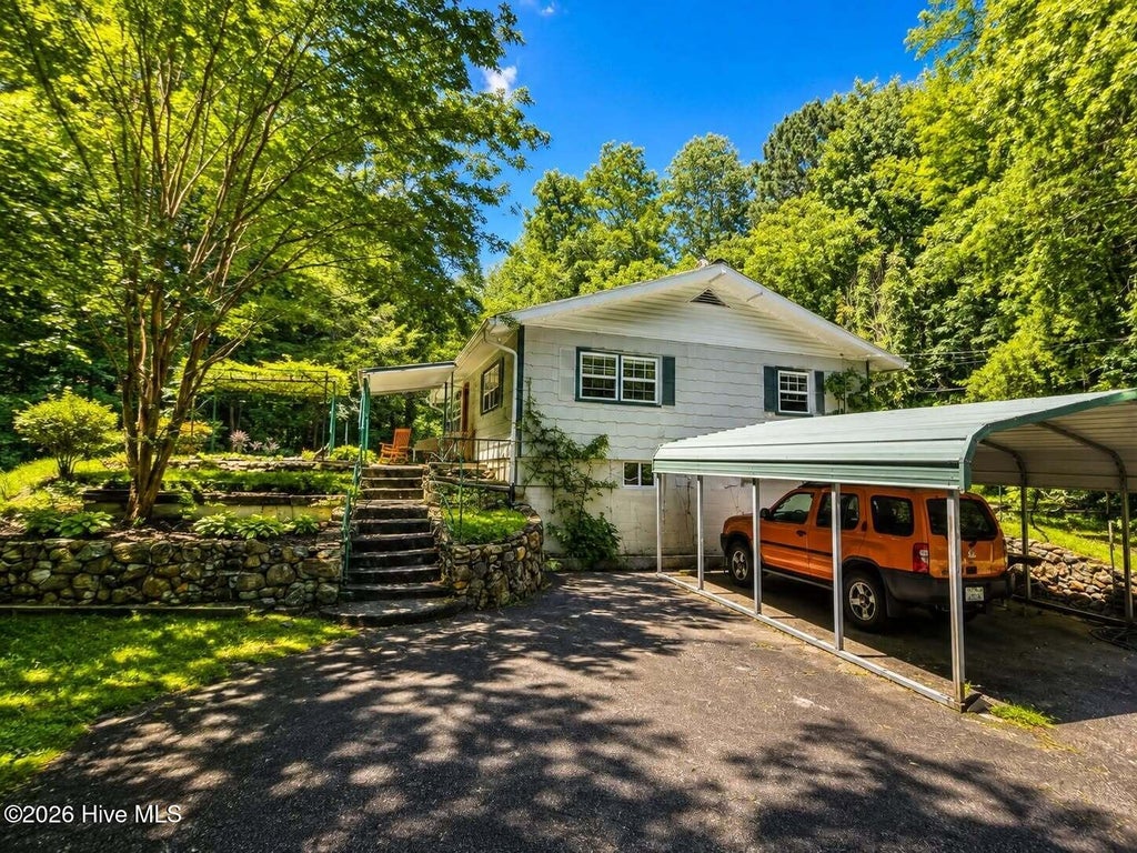 Photo of 197 Pounding Mill Con, Hayesville, NC 28904 (MLS # 100598619)