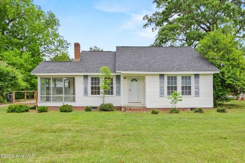 Photo of 523 Hallsboro Road S, Hallsboro, NC 28442 (MLS # 100571036)