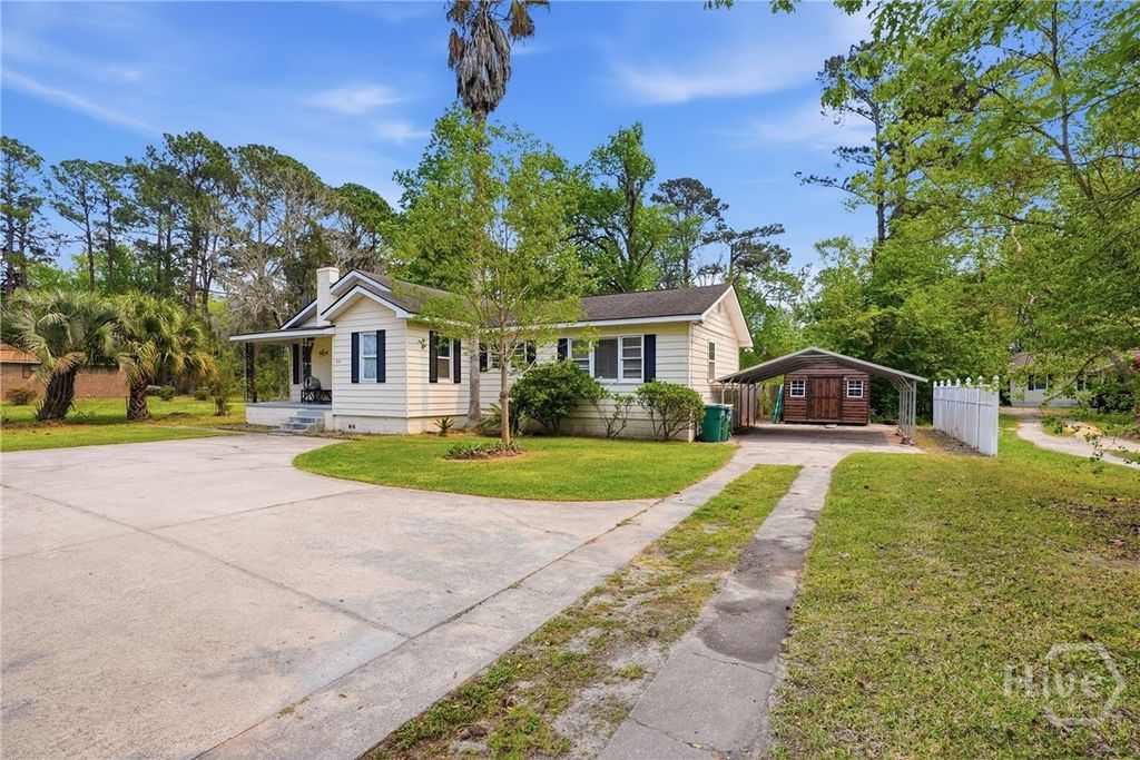Photo of 530 Talmadge Avenue, Garden City, GA 31408 (MLS # SA352684)