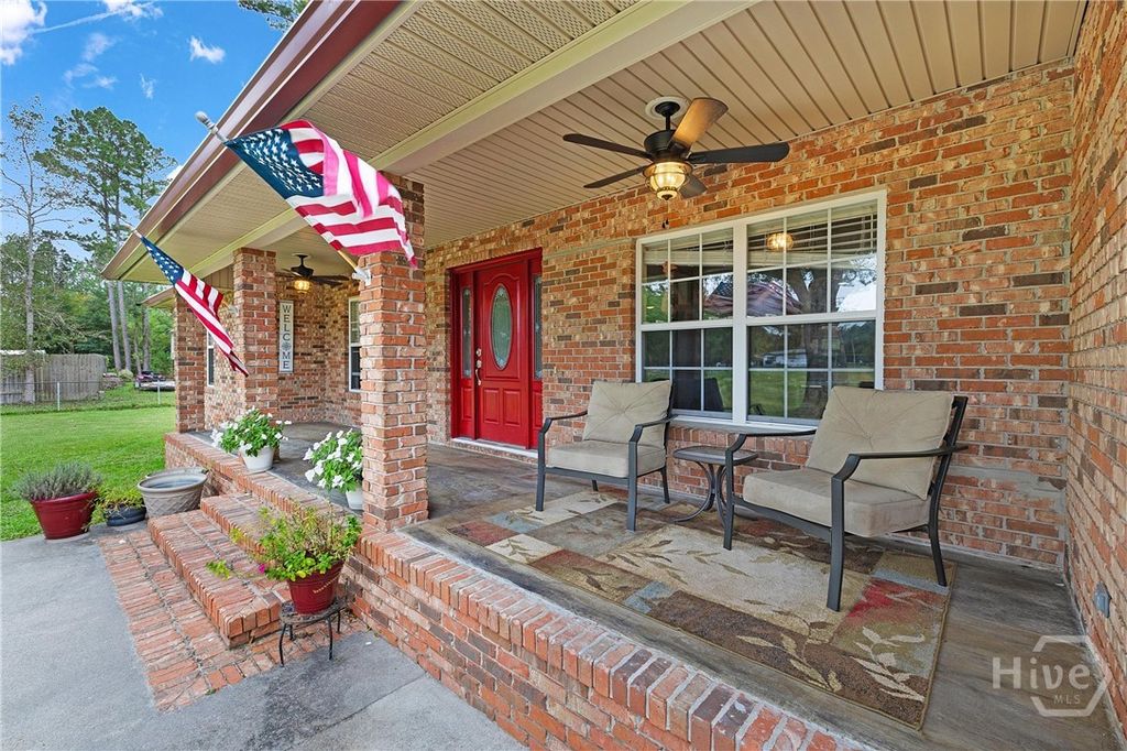 Photo of 5298 E Glynn Avenue, Brunswick, GA 31523 (MLS # SA356527)