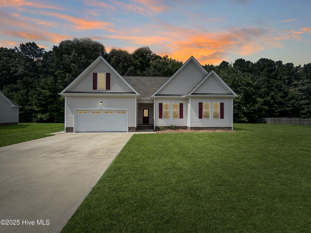 Photo of 510 Princess Anne Circle, Elizabeth City, NC 27909 (MLS # 100552423)