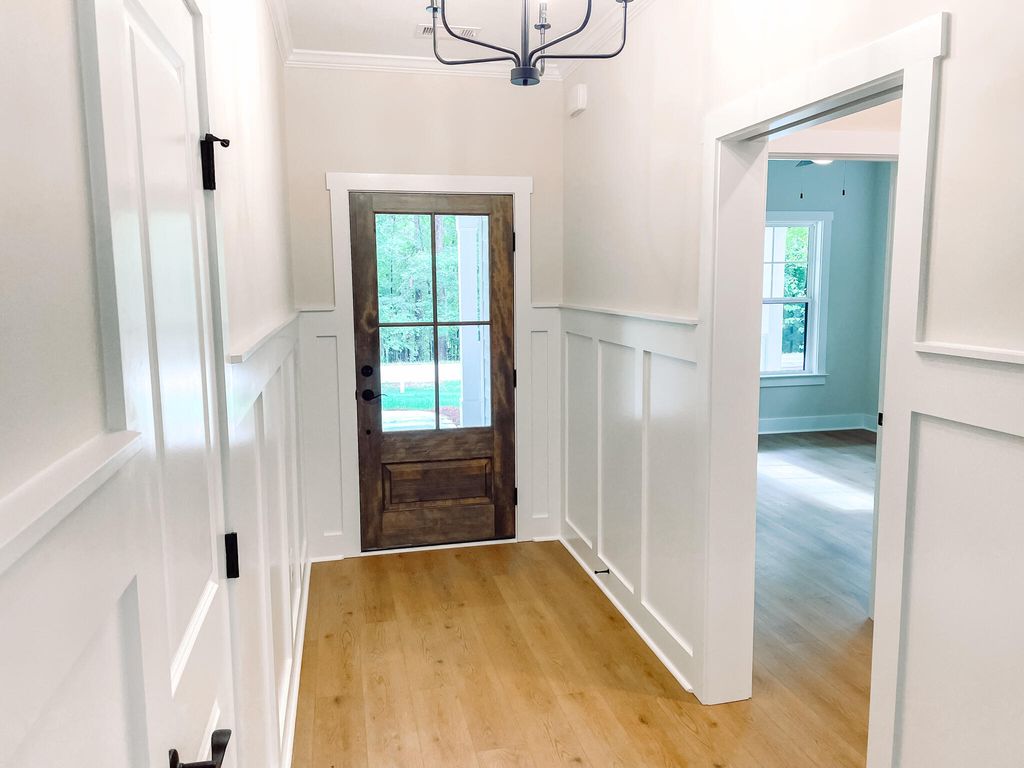 Photo of 114 Rhett Drive, McCormick, SC 29835 (MLS # 554551)