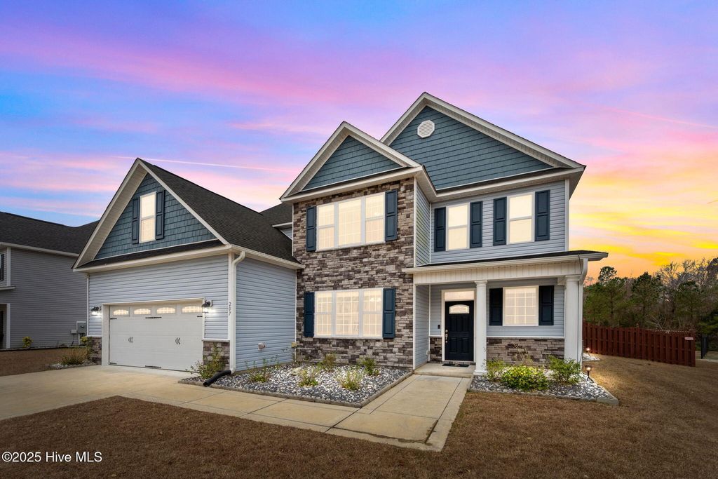 Photo of 207 Knightheads Drive, Swansboro, NC 28584 (MLS # 100546681)