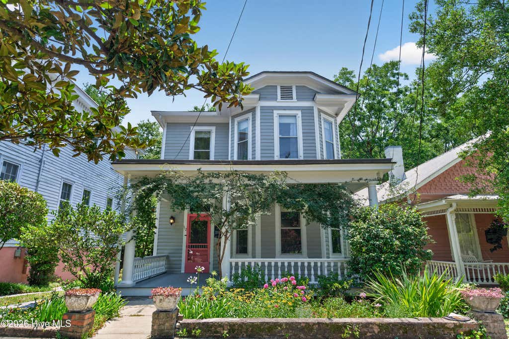 Photo of 112 Castle Street, Wilmington, NC 28401 (MLS # 100586448)