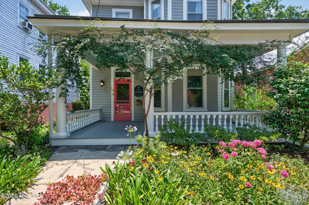 Photo of 112 Castle Street, Wilmington, NC 28401 (MLS # 100586448)
