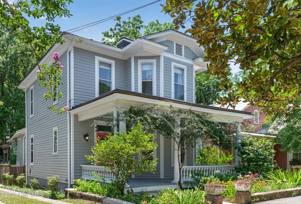 Photo of 112 Castle Street, Wilmington, NC 28401 (MLS # 100586448)