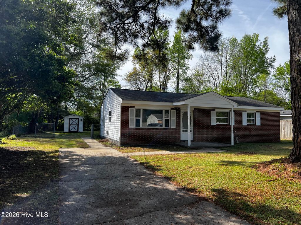 Photo of 109 Ramsey Drive, Jacksonville, NC 28540 (MLS # 100567140)