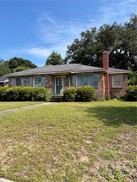 Photo of 2322 E 39th Street, Savannah, GA 31404 (MLS # SA363210)