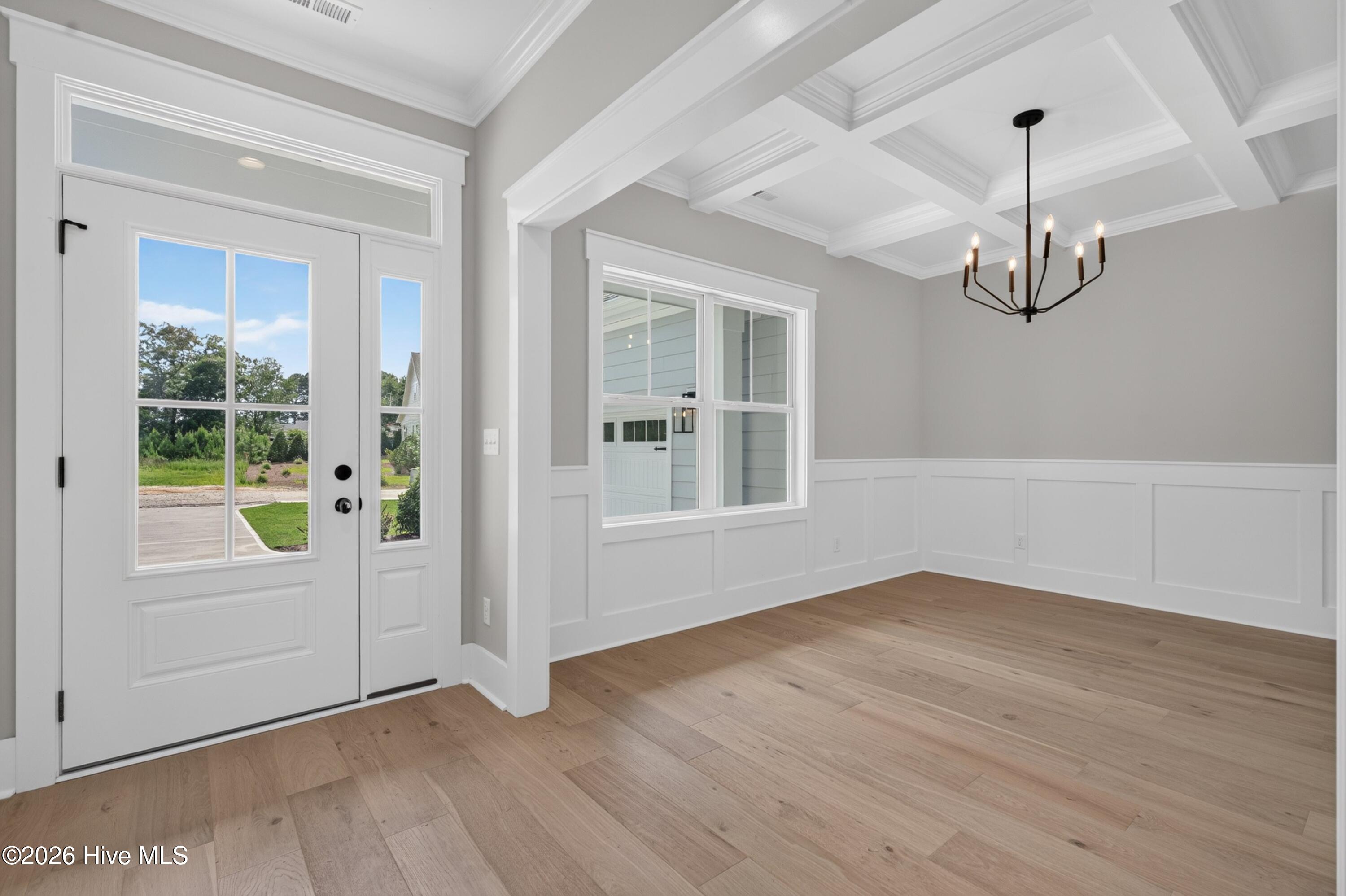 323 Grayhawk Circle