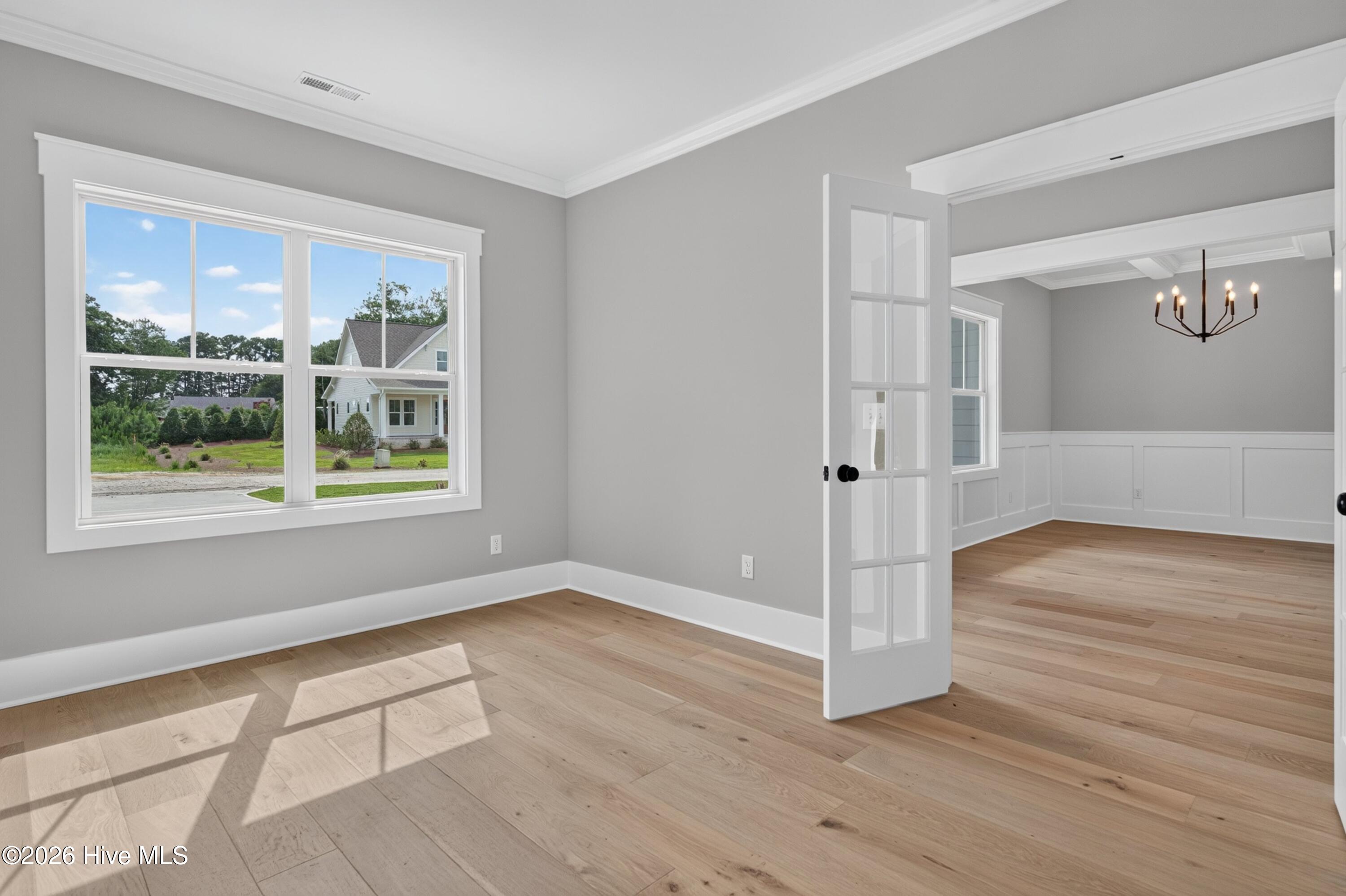 323 Grayhawk Circle
