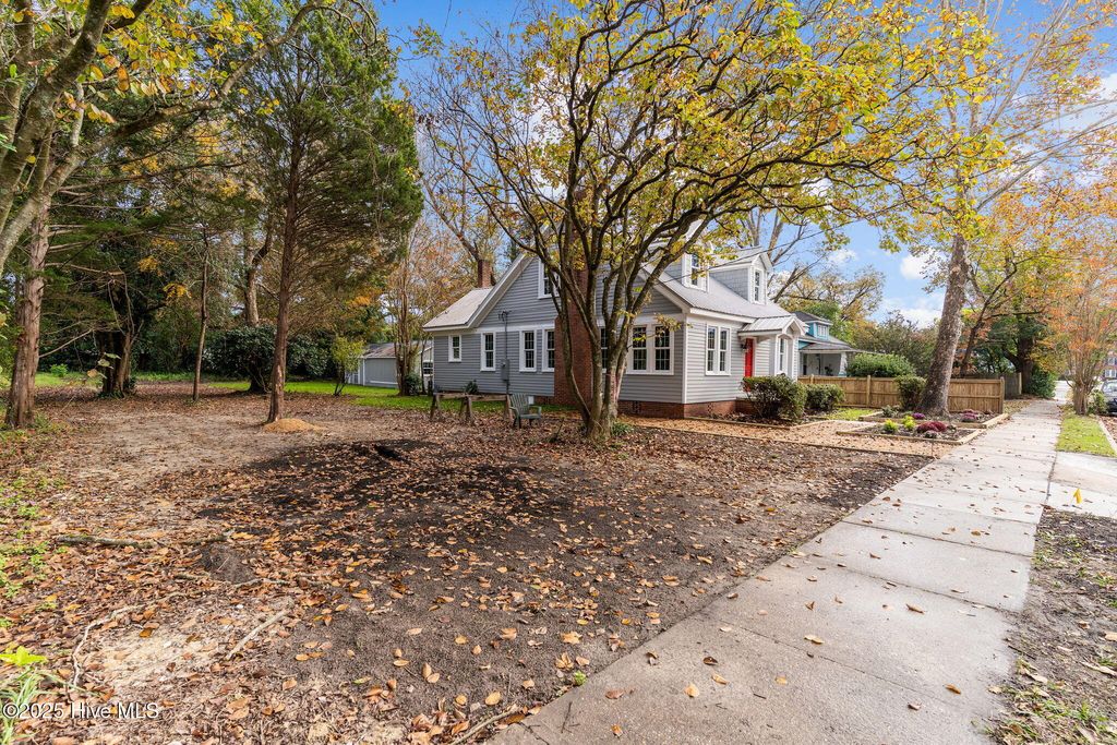 Photo of 110 Kenwood Avenue, Wilmington, NC 28405 (MLS # 100542269)