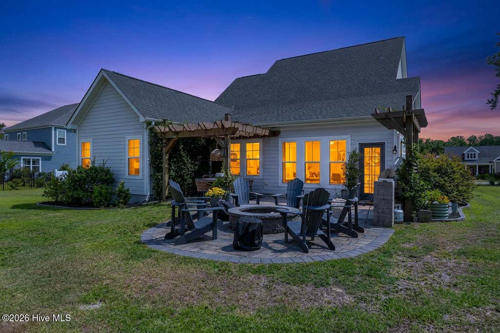 Photo of 699 Crown Pointe Drive, Hampstead, NC 28443 (MLS # 100584131)