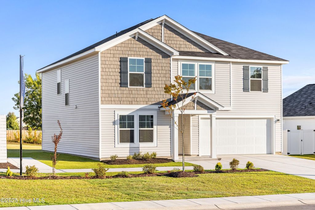 Photo of 623 S Squires Run Lane, Richlands, NC 28574 (MLS # 100546266)