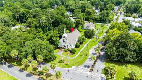 Photo for 3124 E Victory Drive