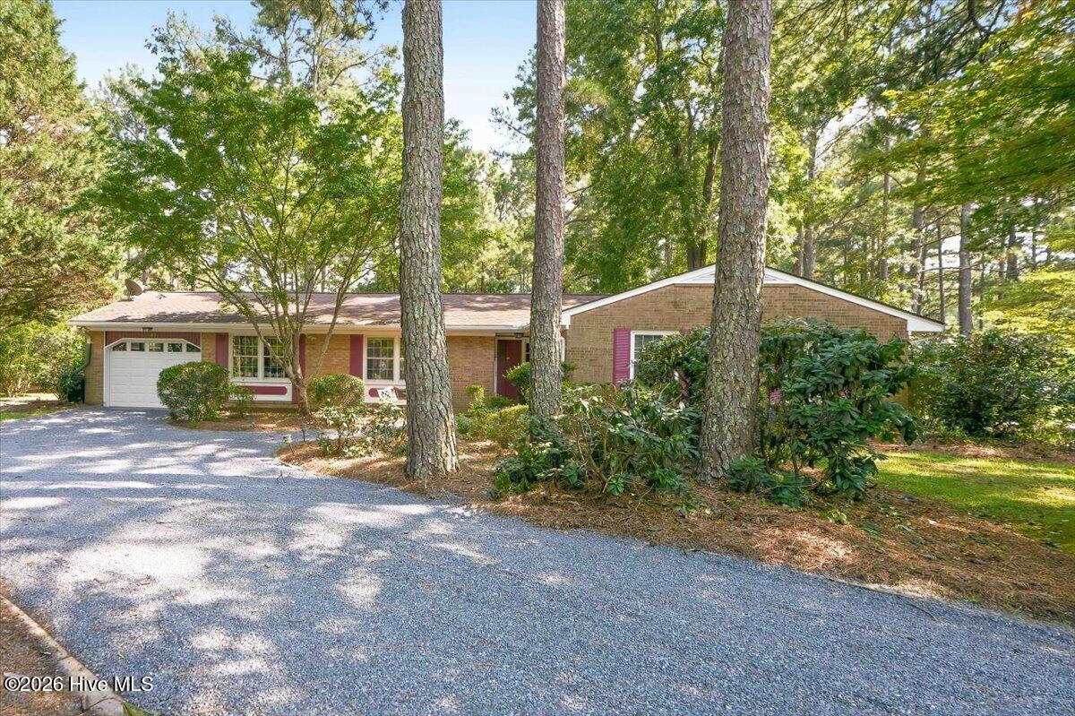 27 Bogie Drive, Whispering Pines, NC, 28327
