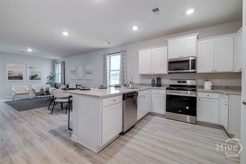 Photo of 1055 Lakes Boulevard, Brunswick, GA 31525 (MLS # SA347518)