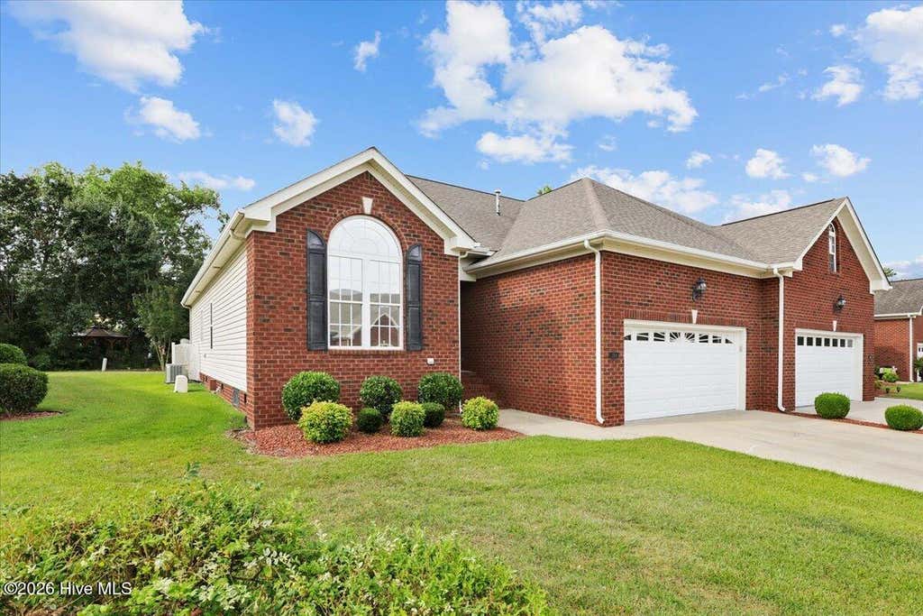 Photo of 104 Commonsgate Drive, Goldsboro, NC 27530 (MLS # 100580953)