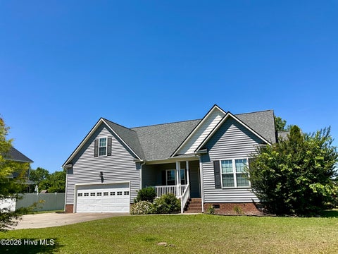 Homes For Sale - 618 Broadmoor Court<br/> Pitt County, Grimesland, NC 27837