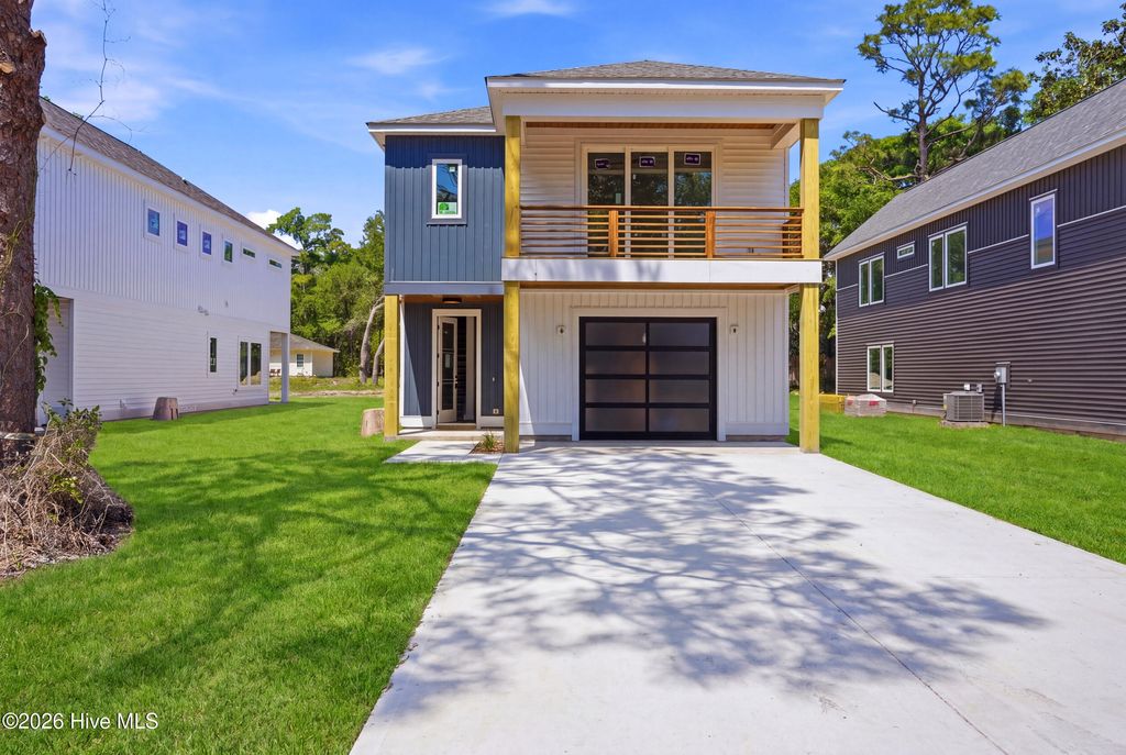 Photo of 5015 Peachtree Avenue, Wilmington, NC 28403 (MLS # 100570867)