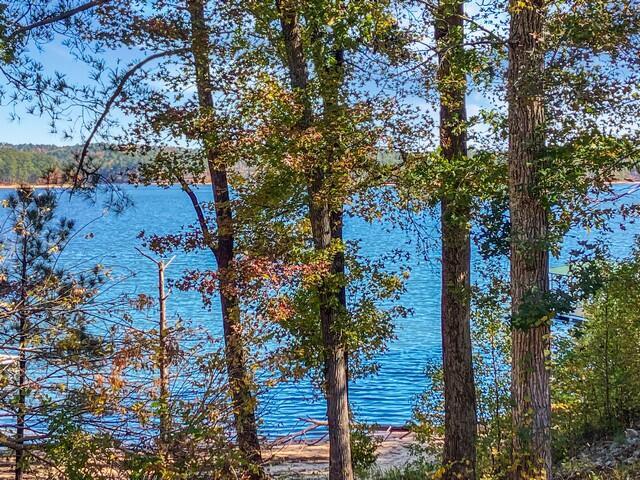 18 S Pointe Cove