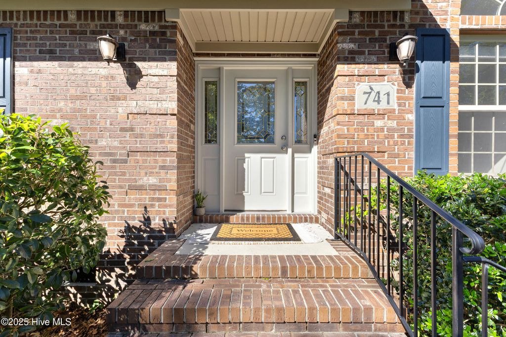 Photo of 741 Scorpion Drive, Wilmington, NC 28411 (MLS # 100537755)