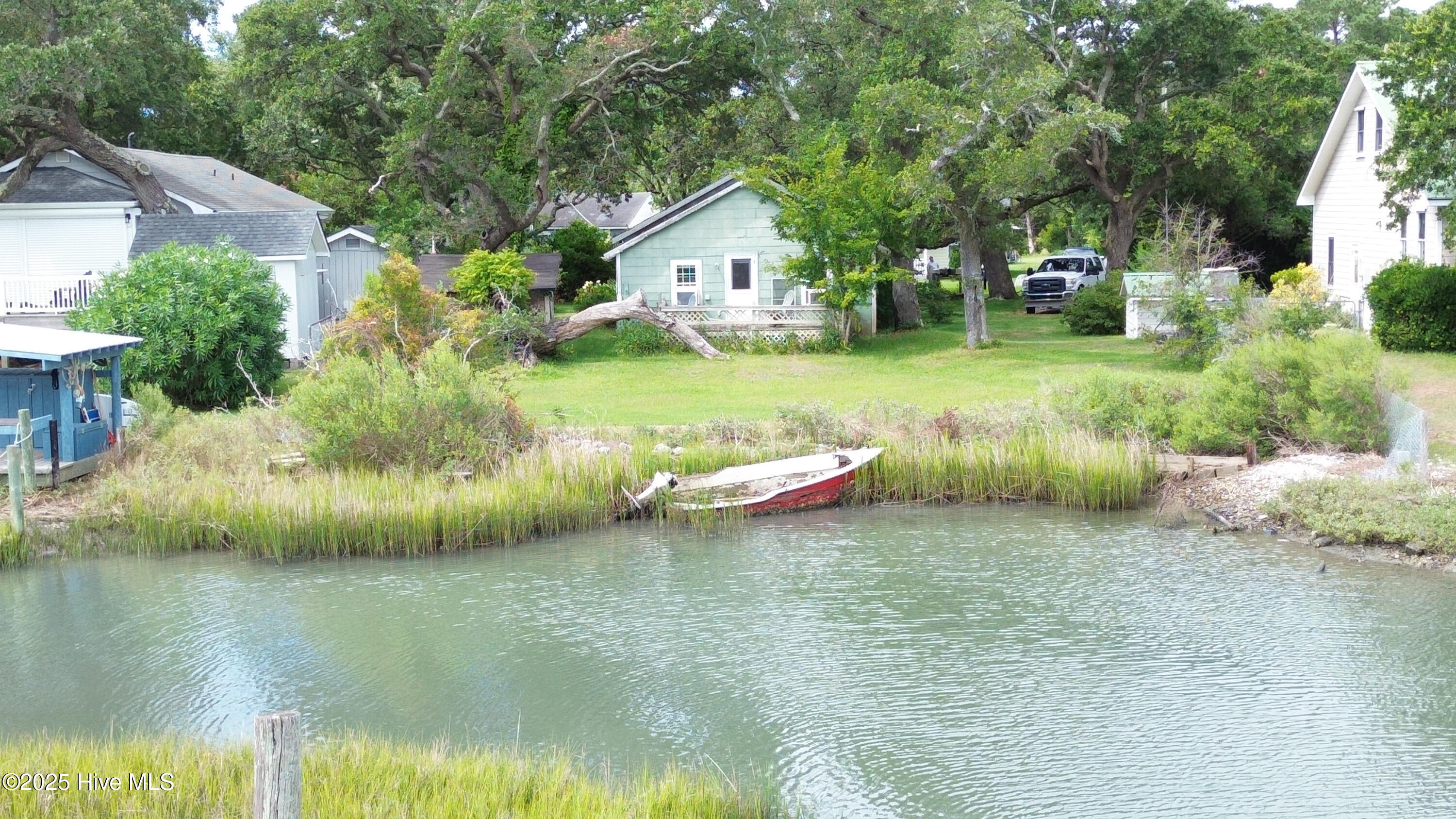 107 Lennoxville Point Road