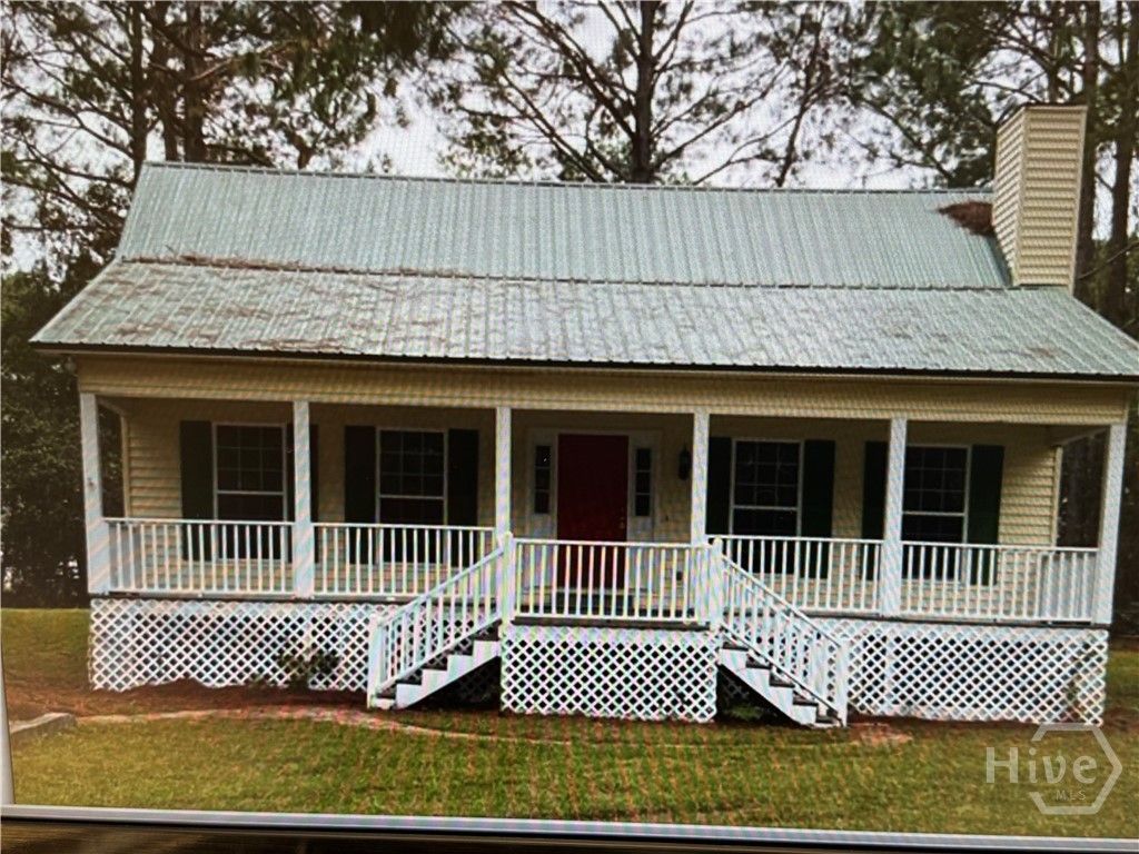 Photo of 802 N Taylor Ct, Statesboro, GA 30461 (MLS # SA351753)
