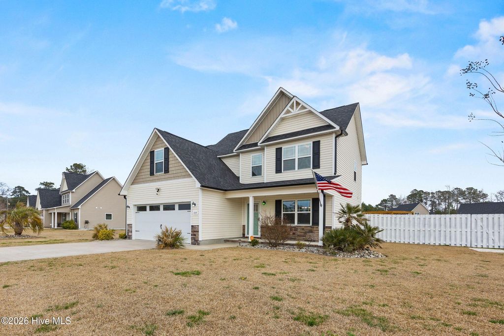 Photo of 105 Barnhouse Road, Jacksonville, NC 28546 (MLS # 100556419)