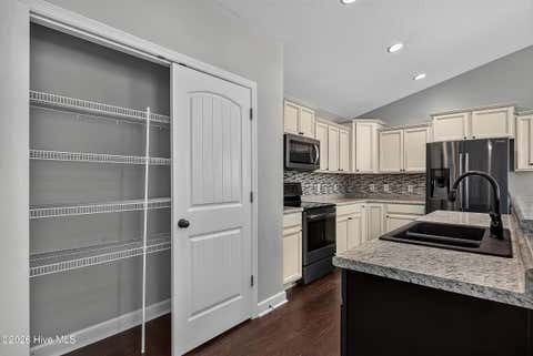 Tiny photo for 109 Pembury Way, Richlands, NC 28574 (MLS # 100591493)