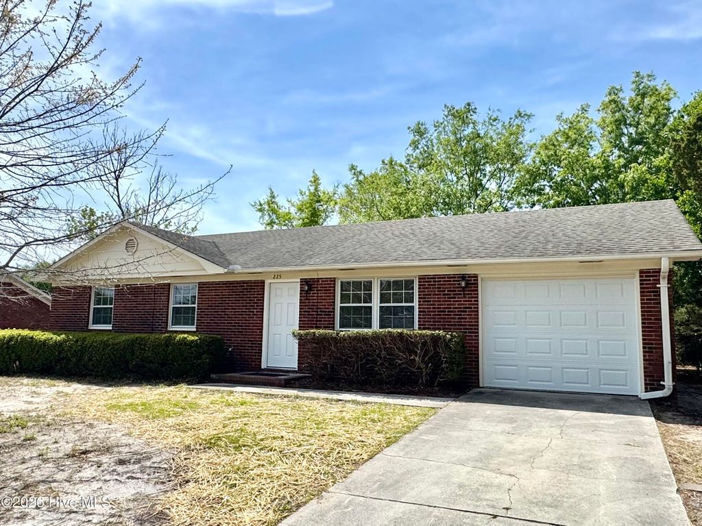 Photo of 225 Angel Island Road, Wilmington, NC 28412 (MLS # 100567186)