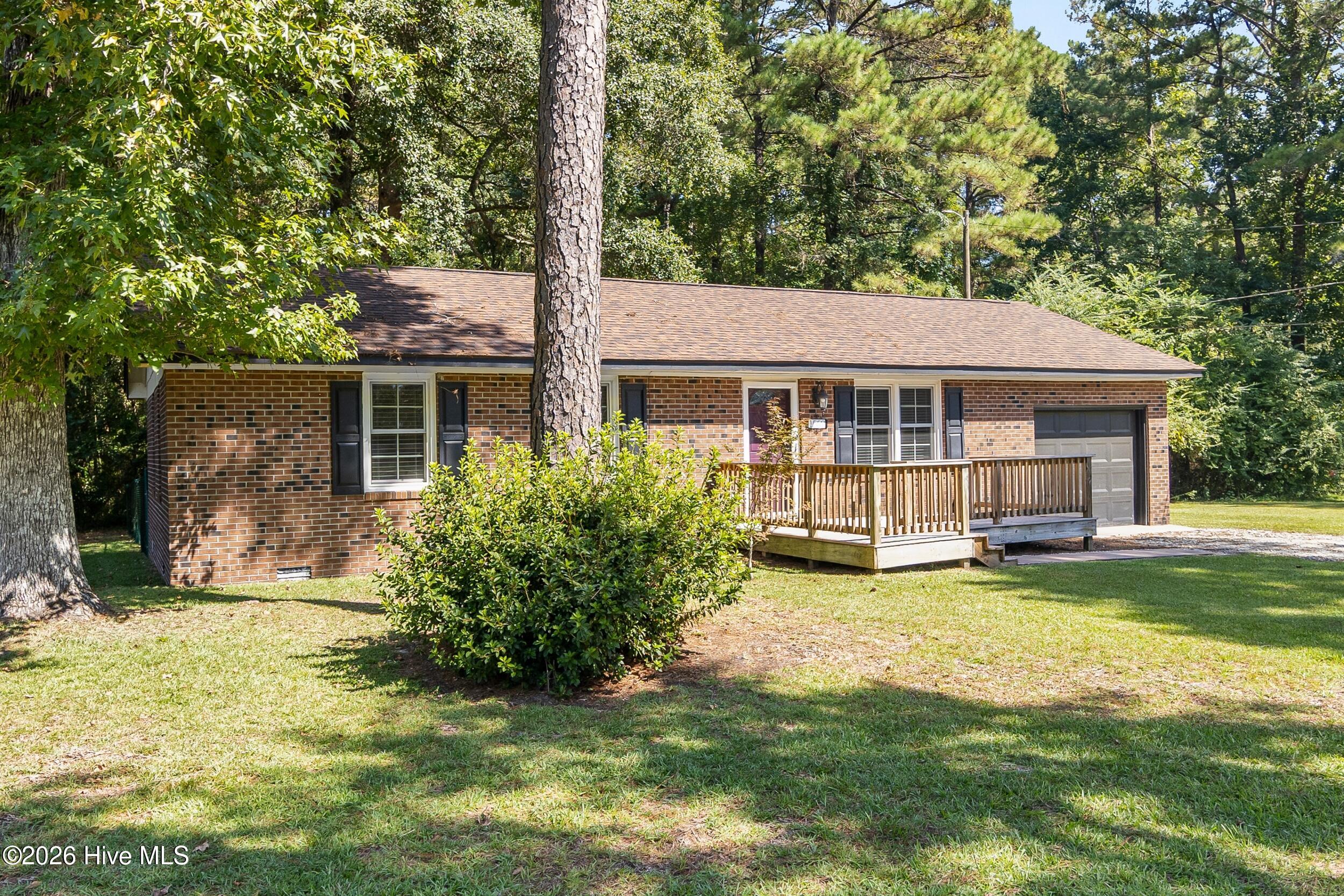 1562 Blue Creek Road