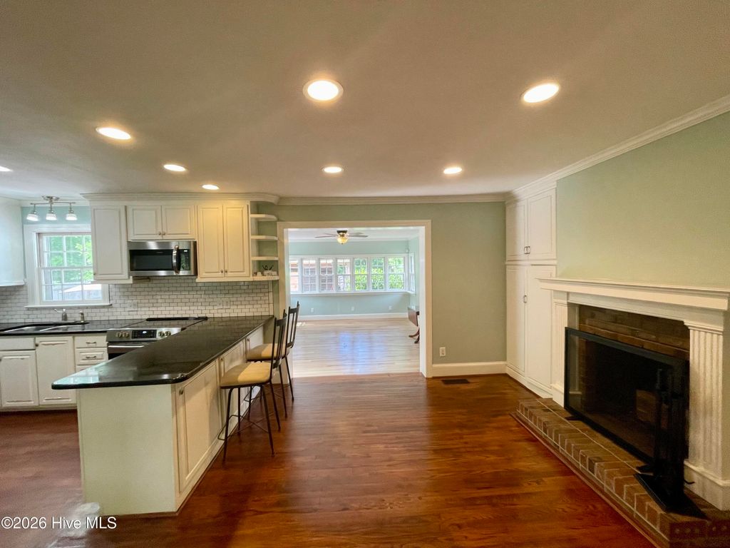 Photo of 106 W Berkshire Road, Greenville, NC (MLS # 100572692)