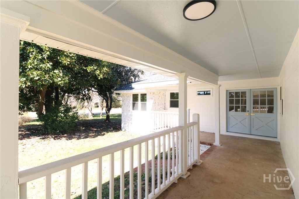 Photo of 100 Williamsburg Lane, Athens, GA 30605 (MLS # CL349700)