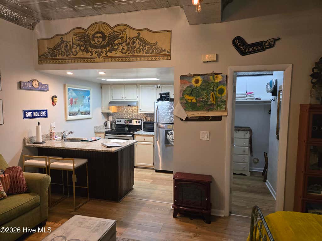 Photo of 118 Dock Street #Apt 2, Wilmington, NC 28401 (MLS # 100598068)