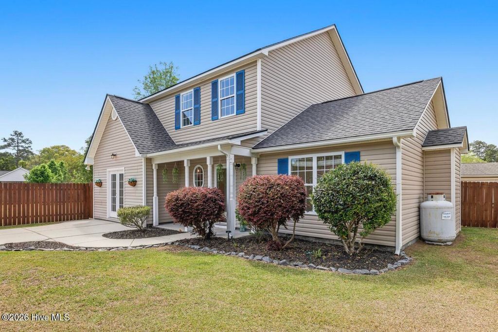 Photo of 103 Exeter Court, Burgaw, NC 28425 (MLS # 100565468)